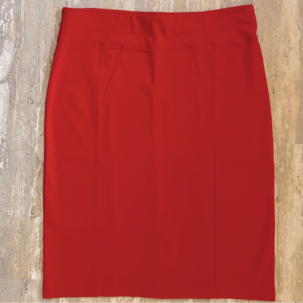 NWOT Penningtons “in every story” Red Straight Skirt. Has Stretch - Firm Hold. X